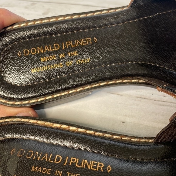 Donald J Pliner Tobacco Leather Studded Slide Sandal - Picture 4 of 11